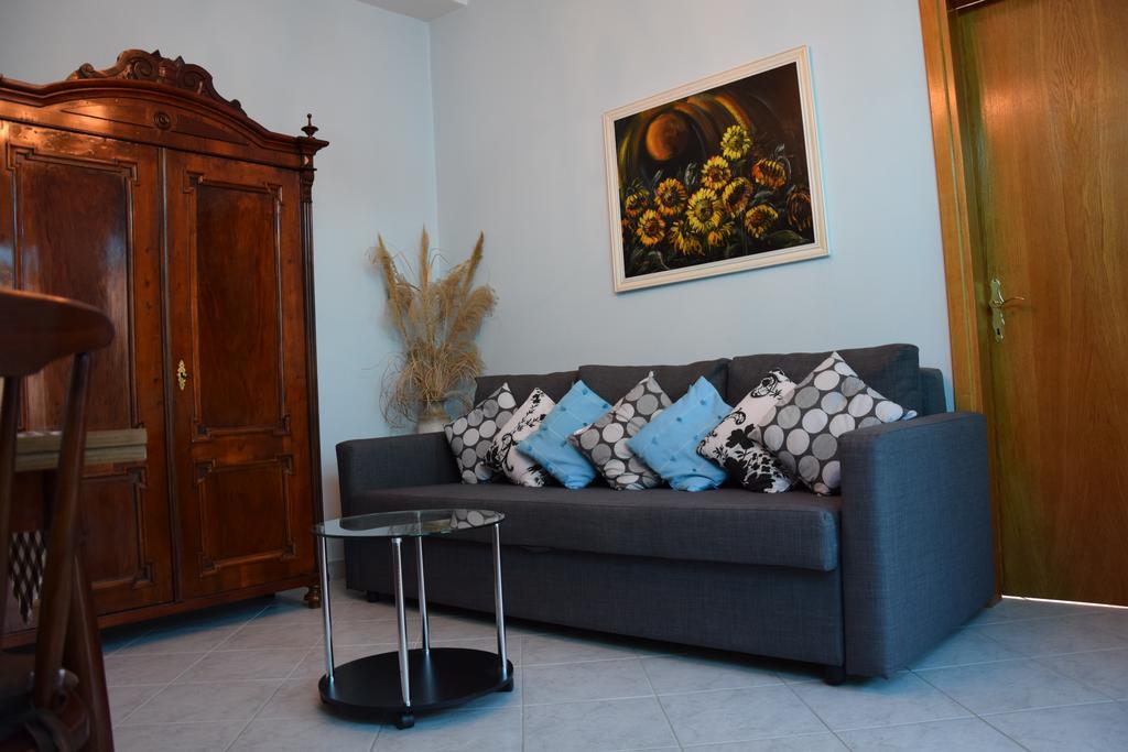 Apartments Crobeg Ραμπ Εξωτερικό φωτογραφία