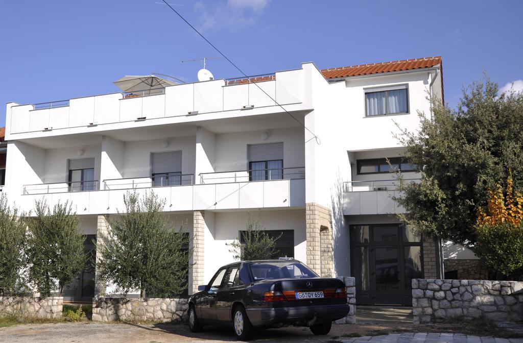 Apartments Crobeg Ραμπ Εξωτερικό φωτογραφία